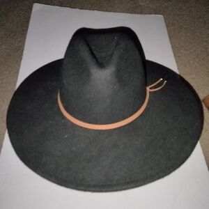 Classic (Black) Wool Blend Wide-Brim Fedora Hat with Pinch Top & Tan Strap Band